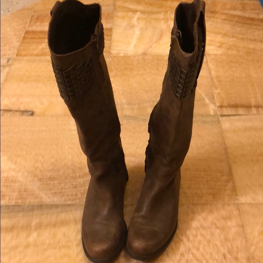 Steve Madden brown small heel boots below knee